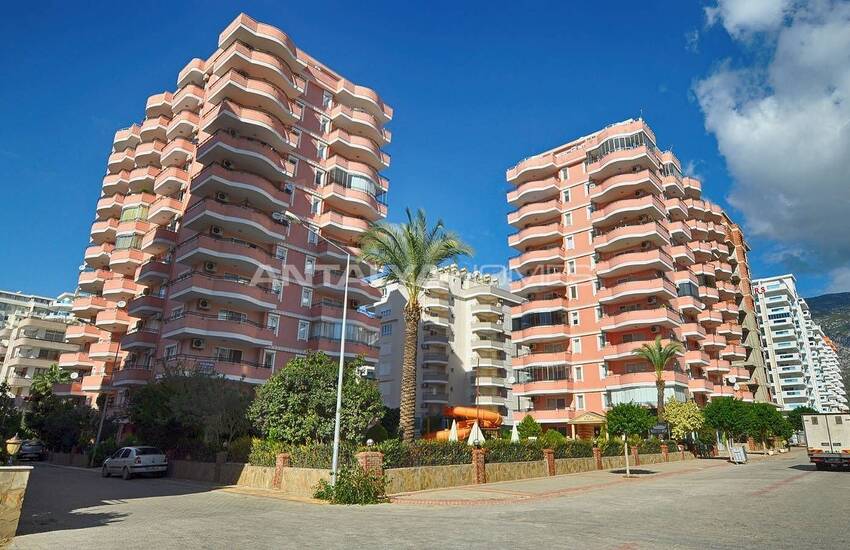 Sea View Penthouse in Complex with Pool and Sauna in Alanya 4