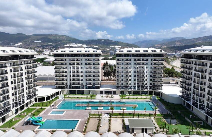 Nybyggda Fastigheter Med Havsutsikt I Ett Komplex I Alanya