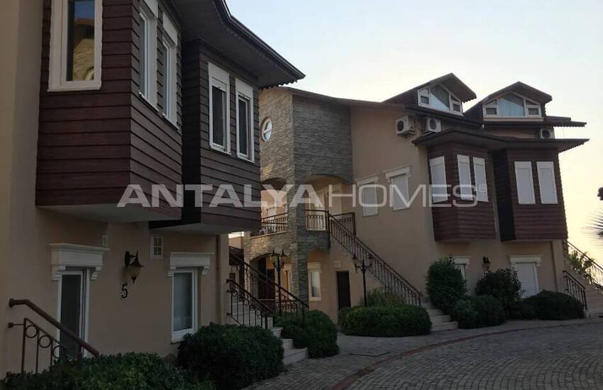 Трехэтажный Дом в Благоустроенном Комплексе в Алании 5