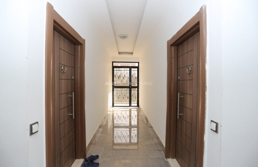 Modern Design Apartment with City View in Kizilarik Antalya 6