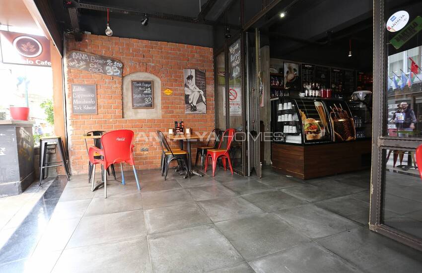 Cafe in Antalya Muratpasa Walking Distance of the Sea 2
