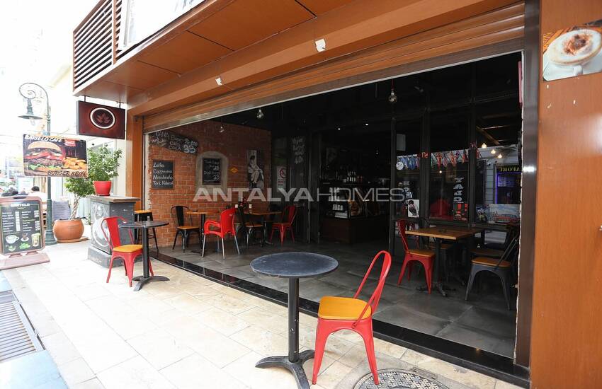 Cafe in Antalya Muratpasa Walking Distance of the Sea 1