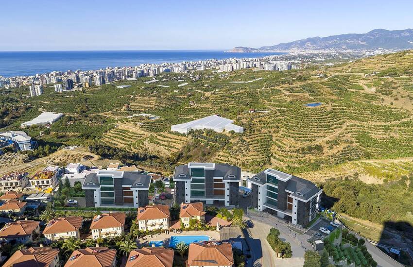 Sea View Apartments in Complex with Swimming Pool in Alanya