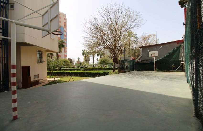 Seaside Apartment in a Secure Complex in Antalya Sirinyali 6