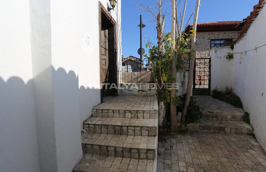 Historical Boutique Hotel Near Sea in Old Town Antalya 12