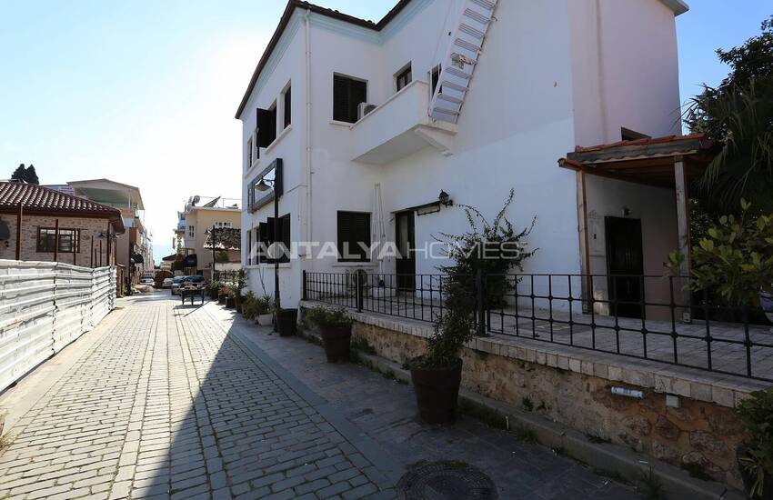 Historical Boutique Hotel Near Sea in Old Town Antalya 2