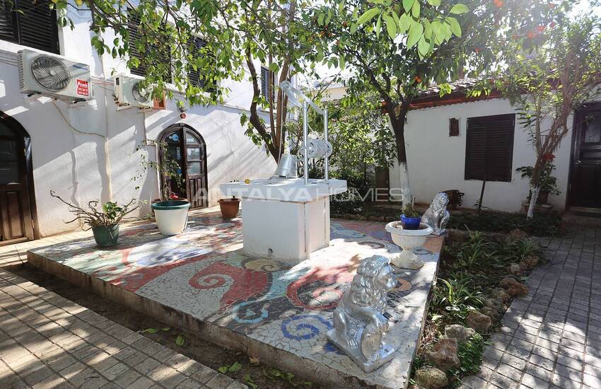 Historical Boutique Hotel Near Sea in Old Town Antalya 9