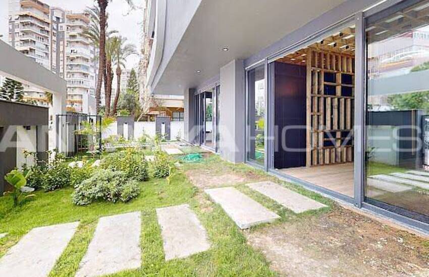 Luxe Real Estate In Complex Near Sea In Yesilbahce Antalya