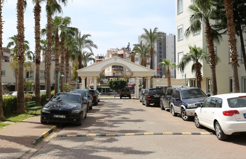 Luxe Apartment in Complex with Swimming Pool in Meydankavagi 10