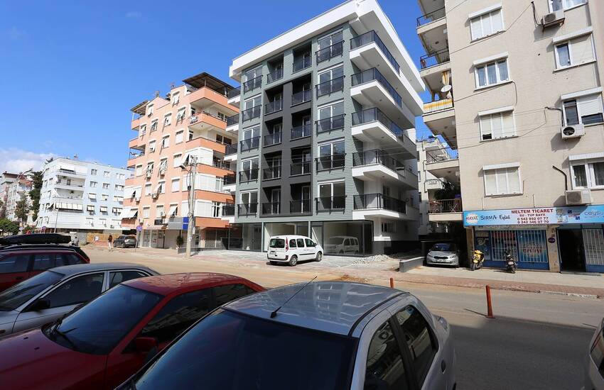 Spacious Apartments in Central Location in Muratpasa