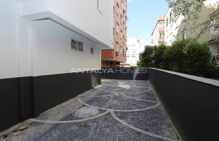 Spacious Apartments in Central Location in Muratpasa 7