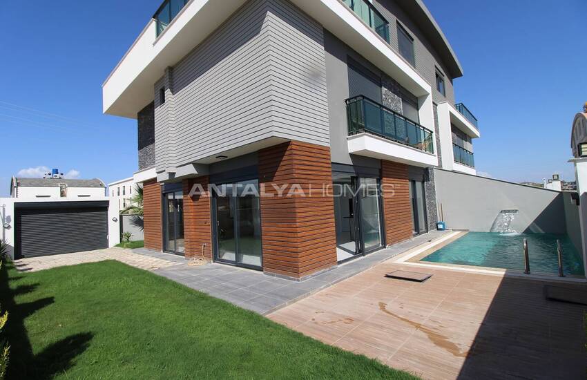 Antalya Muratpaşa’da Akıllı Ev Sistemi Bulunan İkiz Villa 2