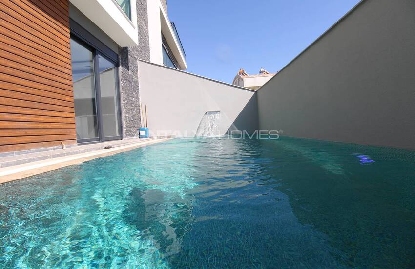 Antalya Muratpaşa’da Akıllı Ev Sistemi Bulunan İkiz Villa 6