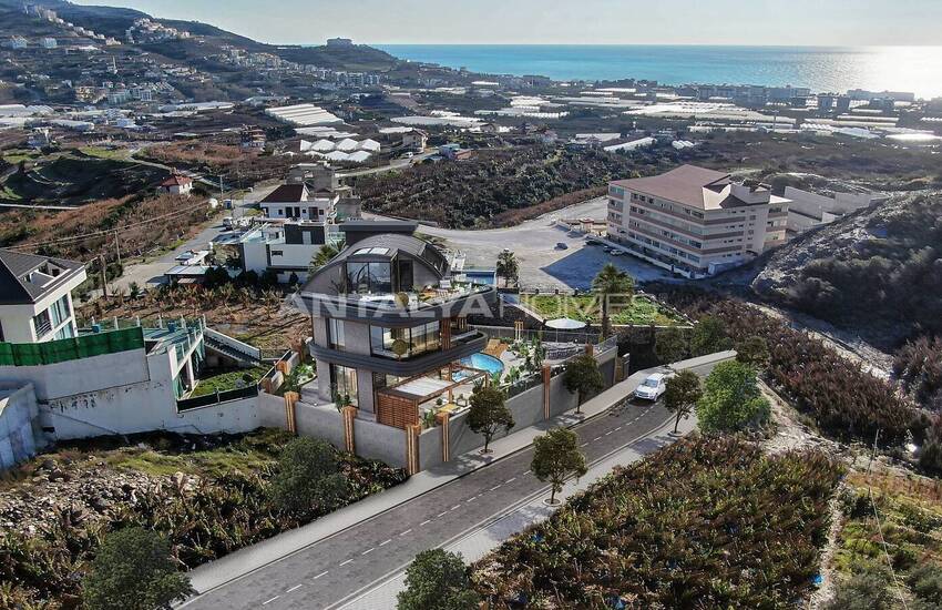 Alanya Kargıcak'ta Doğa İle İç İçe Konumda Manzaralı Şık Villa 6