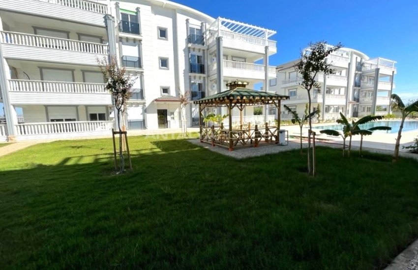 Contemporary Design Property in Complex with Pool in Kadriye 2