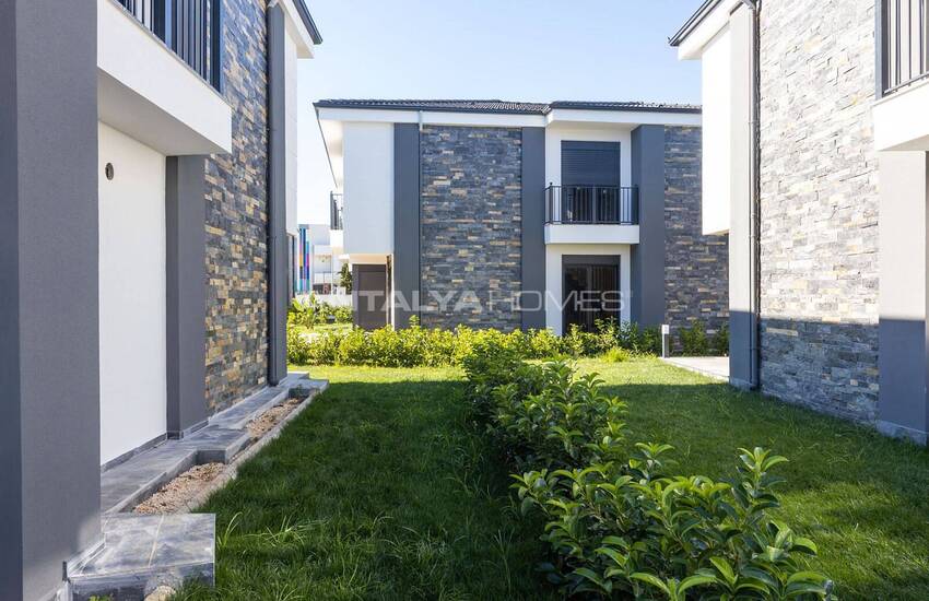 Modern Villas with Private Gardens in Muratpasa Antalya 7