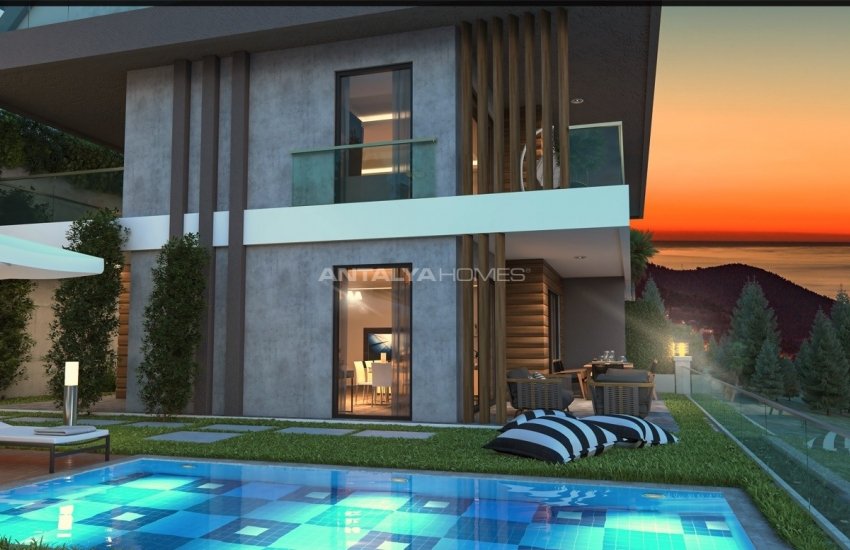 Spacious Villas with Amazing Sea and City View in Alanya 9