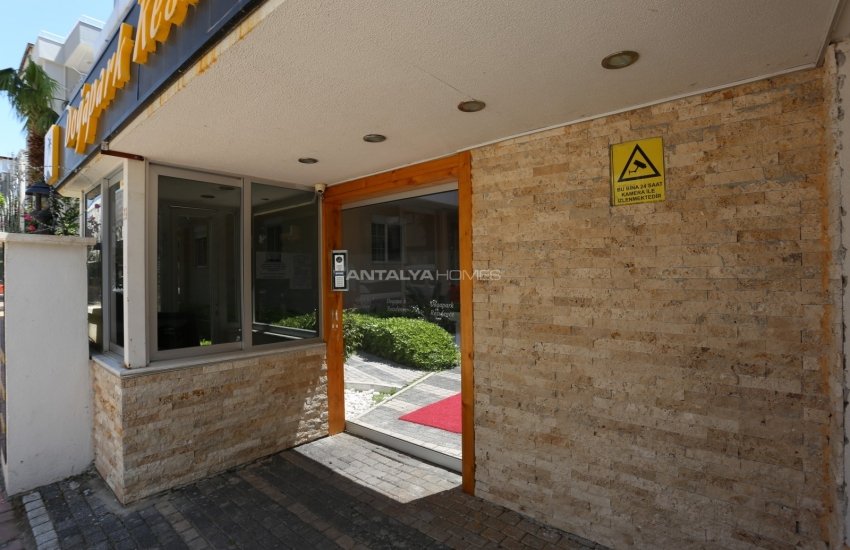 Contemporary Apartment with Mountain View in Antalya 4