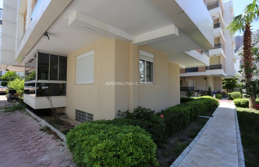 Contemporary Apartment with Mountain View in Antalya 6