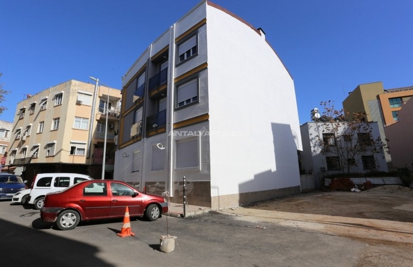 Stylish Apartment Within Walking Distance to Sea in Antalya 3