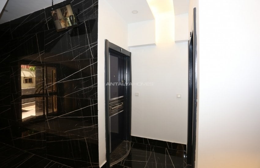 Stylish Apartment Within Walking Distance to Sea in Antalya 7