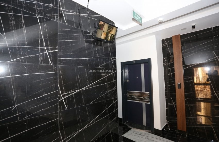 Stylish Apartment Within Walking Distance to Sea in Antalya 8