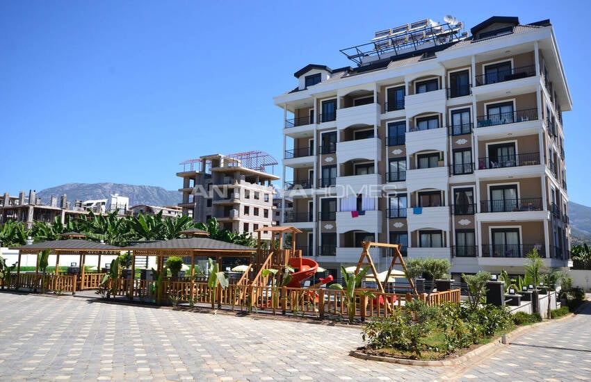 Alanya'da Kapsamlı Sitede Deniz Manzaralı Daireler 14