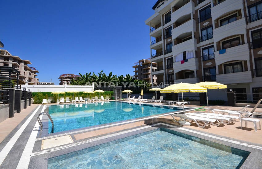 Alanya'da Kapsamlı Sitede Deniz Manzaralı Daireler 13