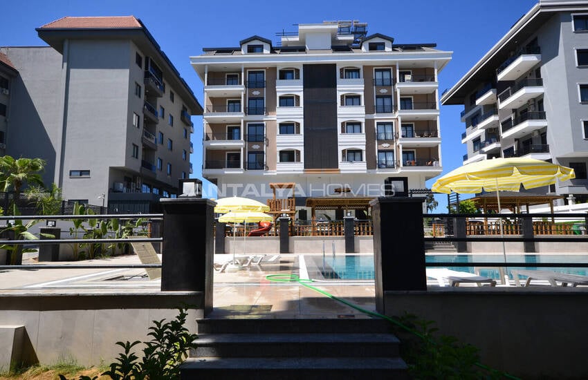 Alanya'da Kapsamlı Sitede Deniz Manzaralı Daireler 4