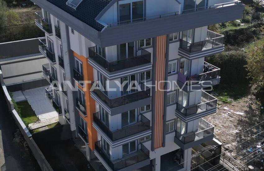 Alanya Avsallar'da Güvenlikli Sitede Deniz Manzaralı Daireler 1