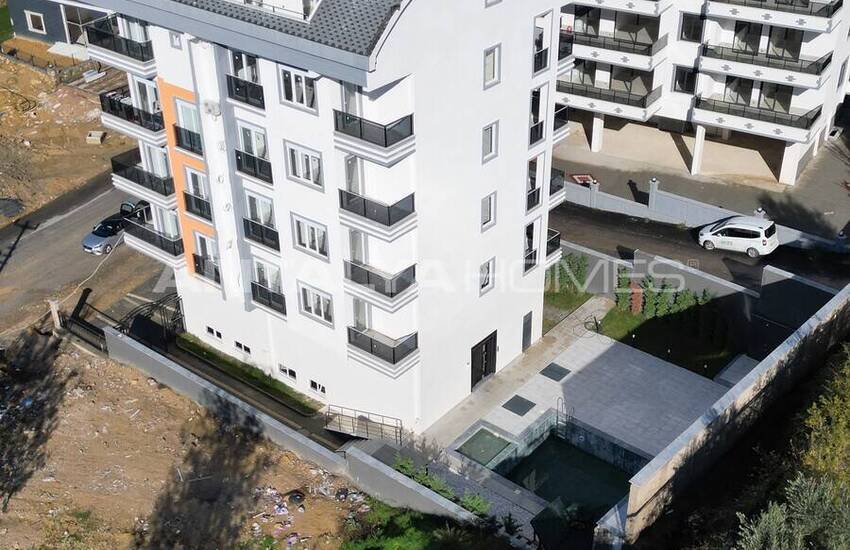 Alanya Avsallar'da Güvenlikli Sitede Deniz Manzaralı Daireler 2