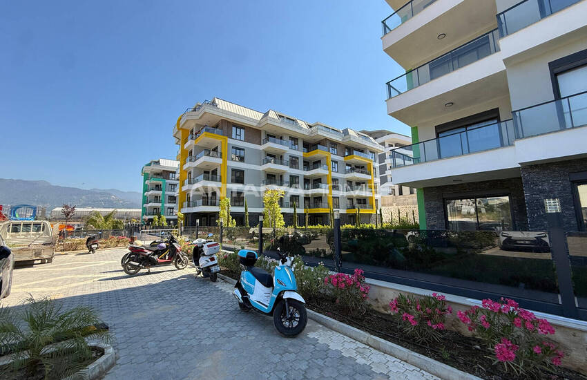 Sea View Flats in a Complex with Swimming Pool in Alanya Oba 8