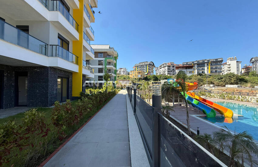Sea View Flats in a Complex with Swimming Pool in Alanya Oba 4
