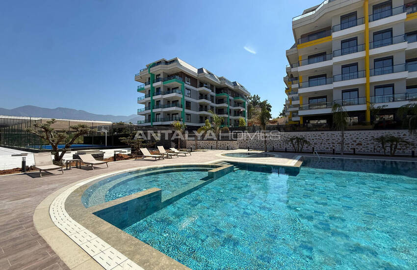 Sea View Flats in a Complex with Swimming Pool in Alanya Oba 2