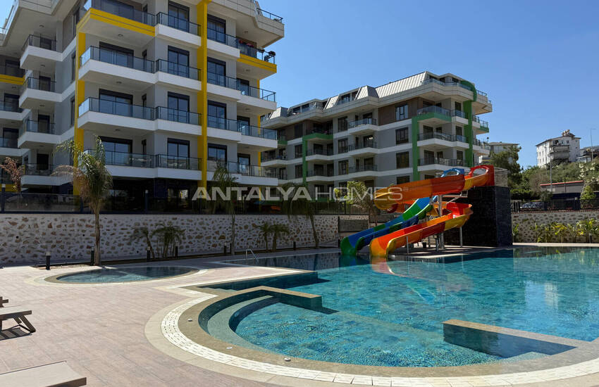 Sea View Flats in a Complex with Swimming Pool in Alanya Oba 3