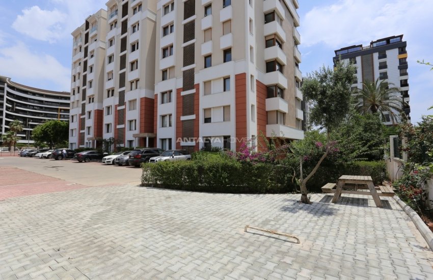 Furnished Apartment 50 M From the Sea in Konyaaltı Antalya 1