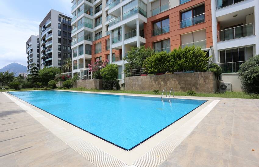 Furnished Apartment 50 M From the Sea in Konyaaltı Antalya
