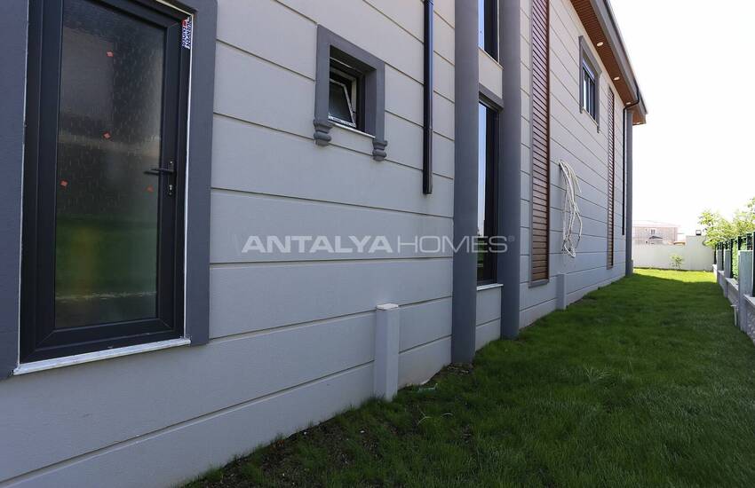 Spacious Villa with 4 En-suite Bathrooms in Dosemealti 10