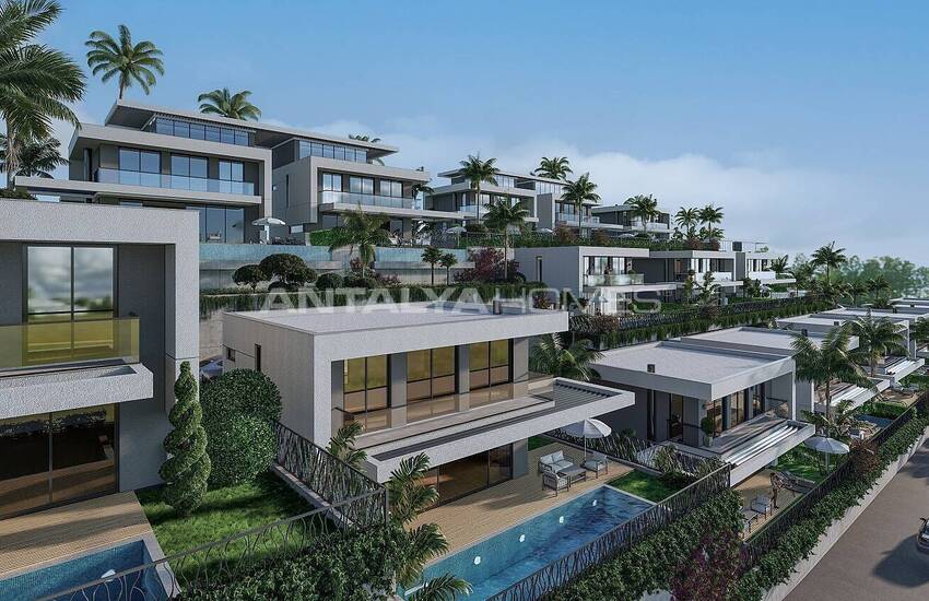 Luxury Houses with Private Pools and Gardens in Alanya