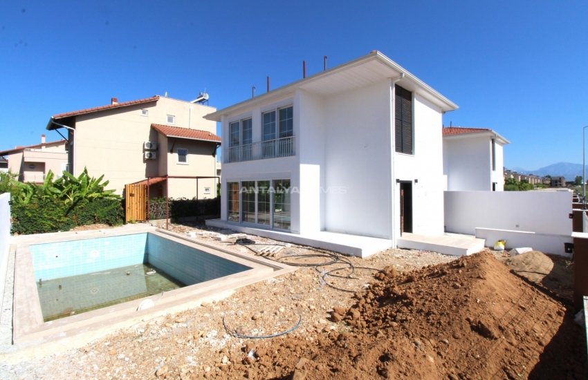 Detached Villa with Large Garden and Private Pool in Kadriye 5