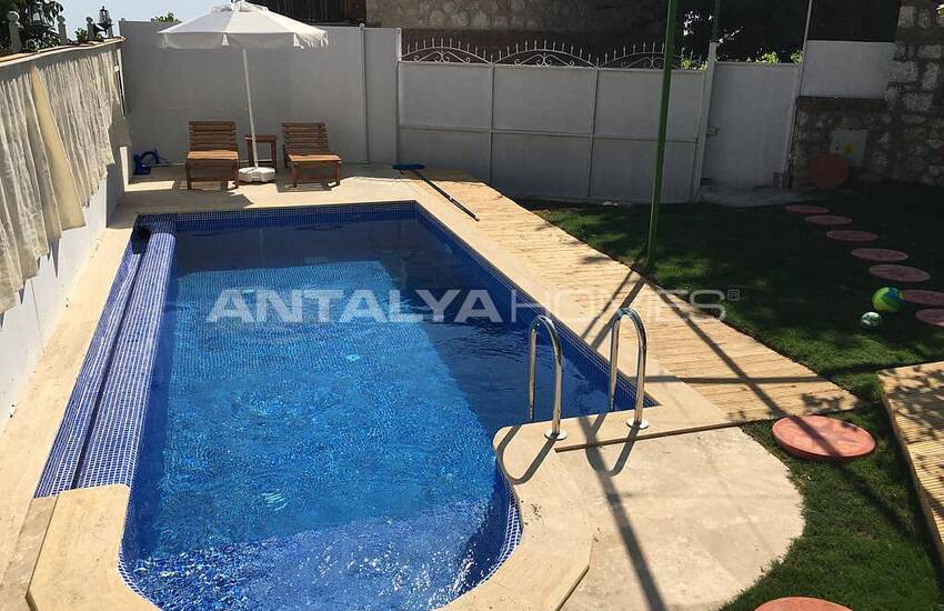 Stone House Intertwined with Nature in Kalkan Islamlar 3