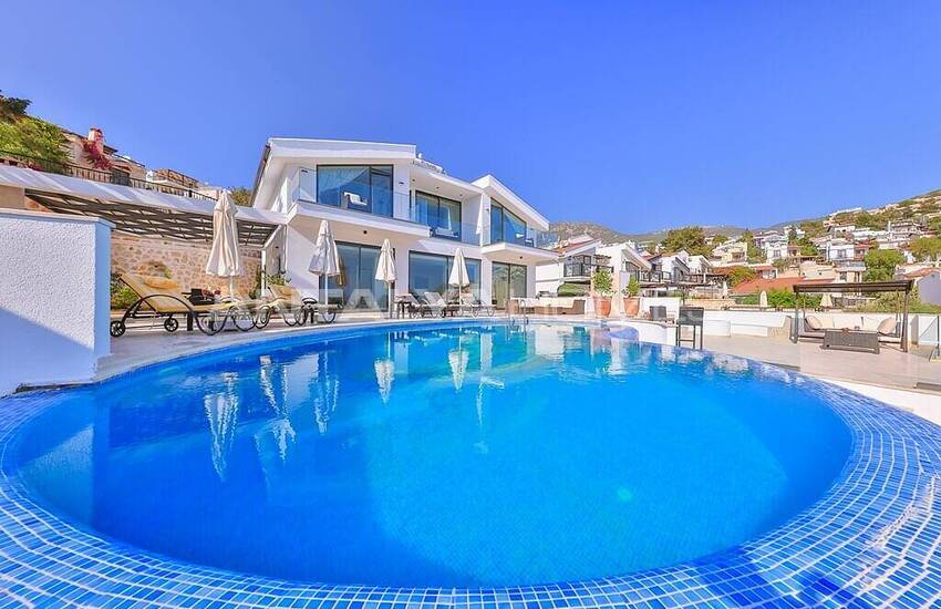 Luxe Villa with Private Infinity Pool in Kalamar Kalkan 23