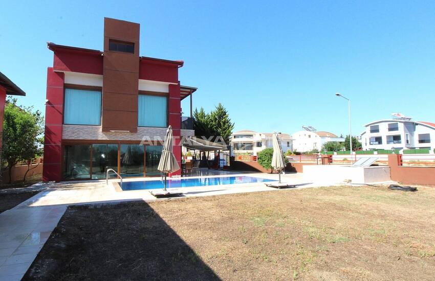 Furnished Villa with Private Pools and Garden in Belek 2