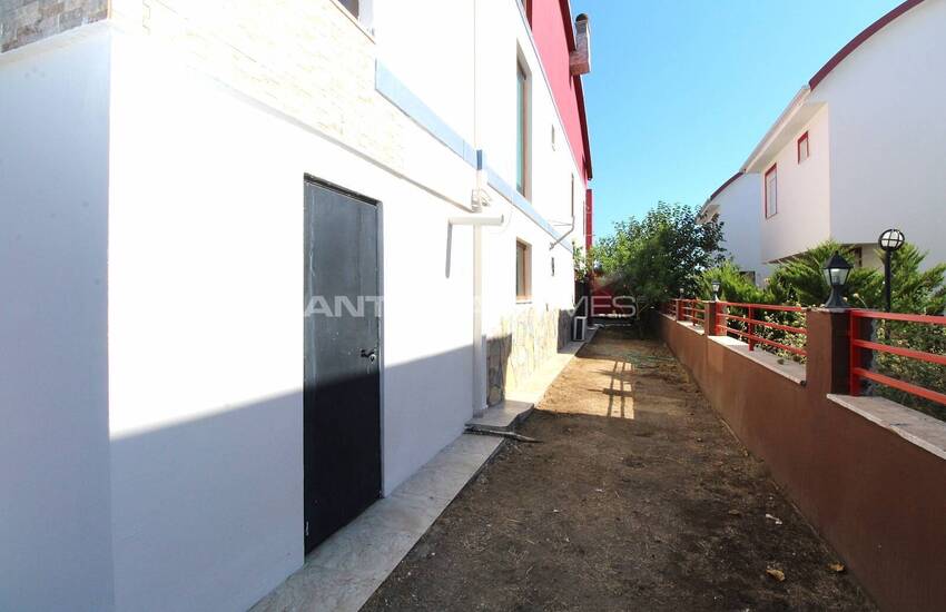 Furnished Villa with Private Pools and Garden in Belek 22