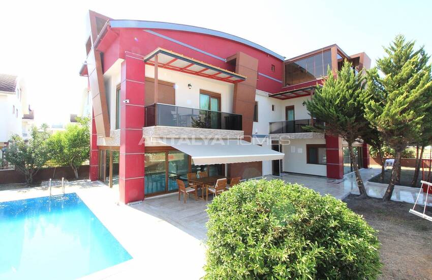 Furnished Villa with Private Pools and Garden in Belek 4