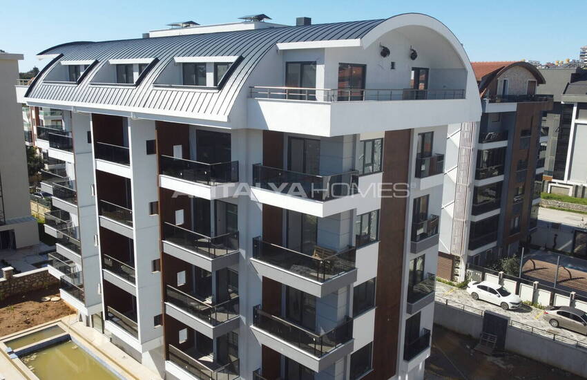 Real Estate in a Complex with Swimming Pool in Alanya Oba 3