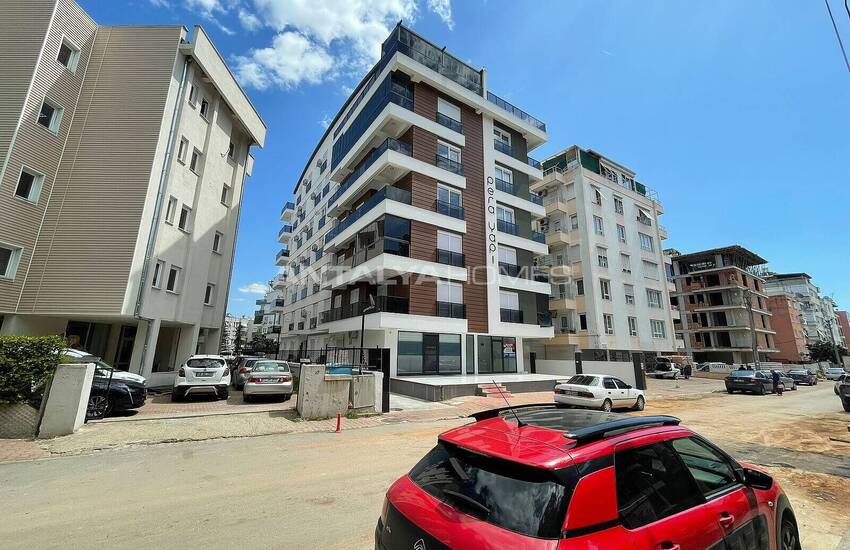 New Flat in a Building with Parking Lot in Antalya Center 4