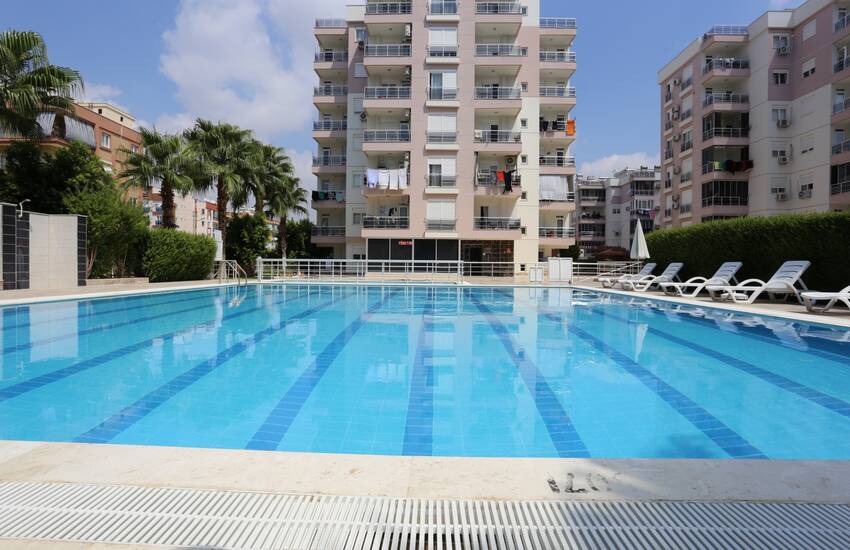 Rymlig Nyckelfärdig Lägenhet I Komplex Med Pool I Antalya