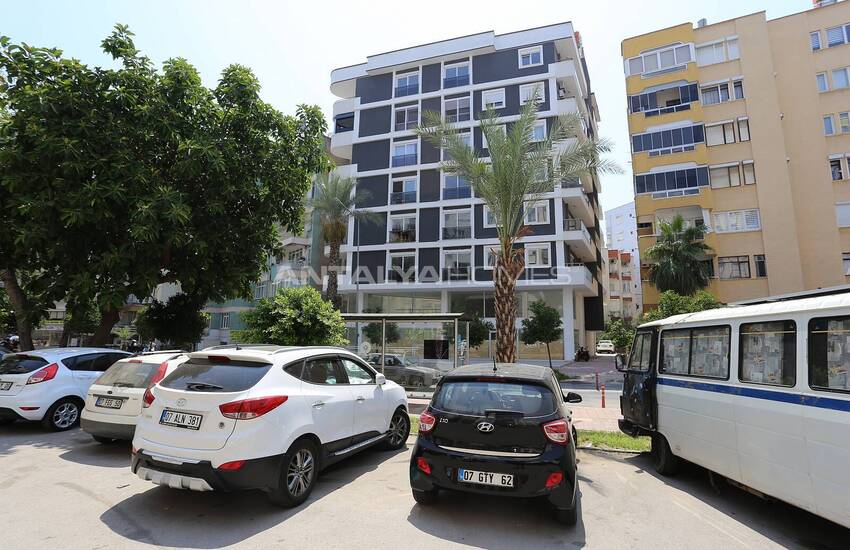 Spacious Apartments with Closed Parking Lot in Muratpaşa 3