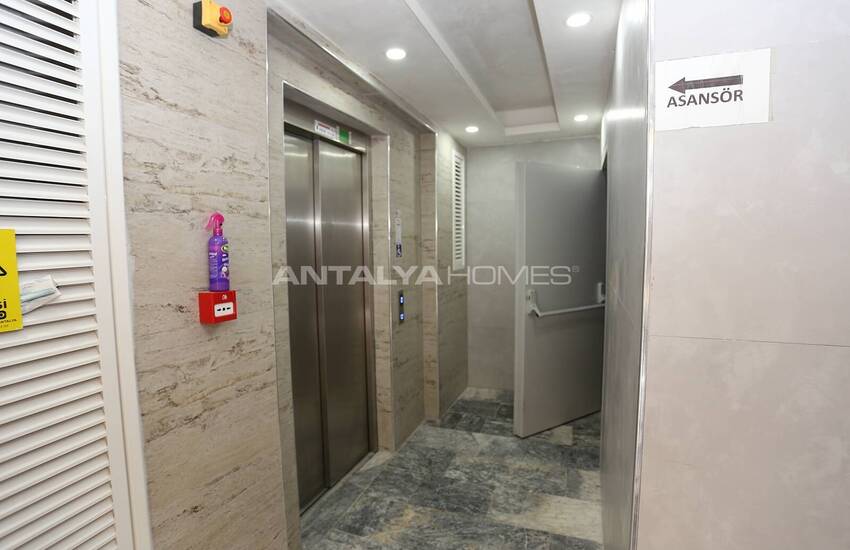 Spacious Apartments with Closed Parking Lot in Muratpaşa 8